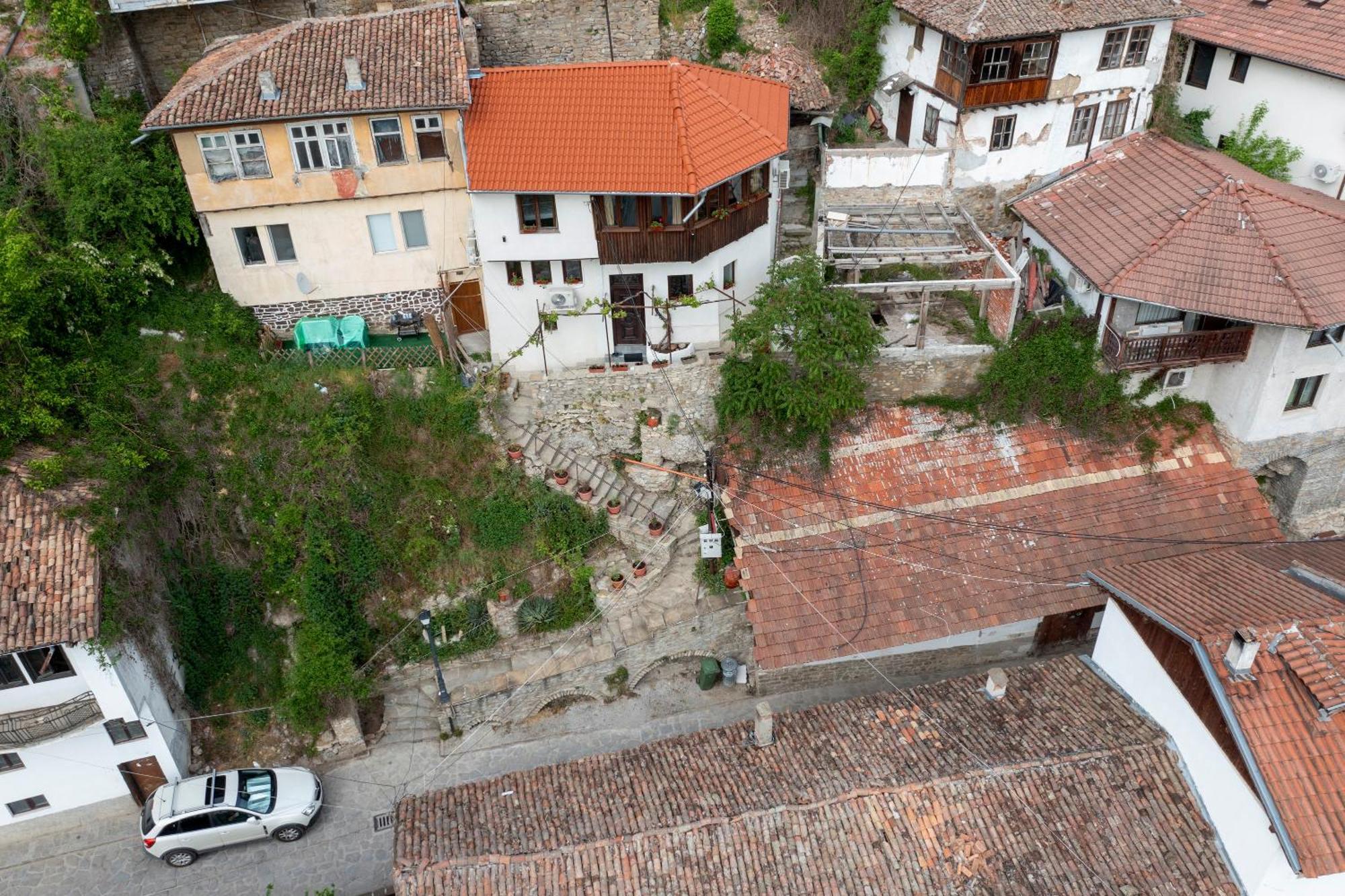 Bobevata Guest House - Floor 2 - Stunning View Old Town ヴェリコ・タルノヴォ エクステリア 写真